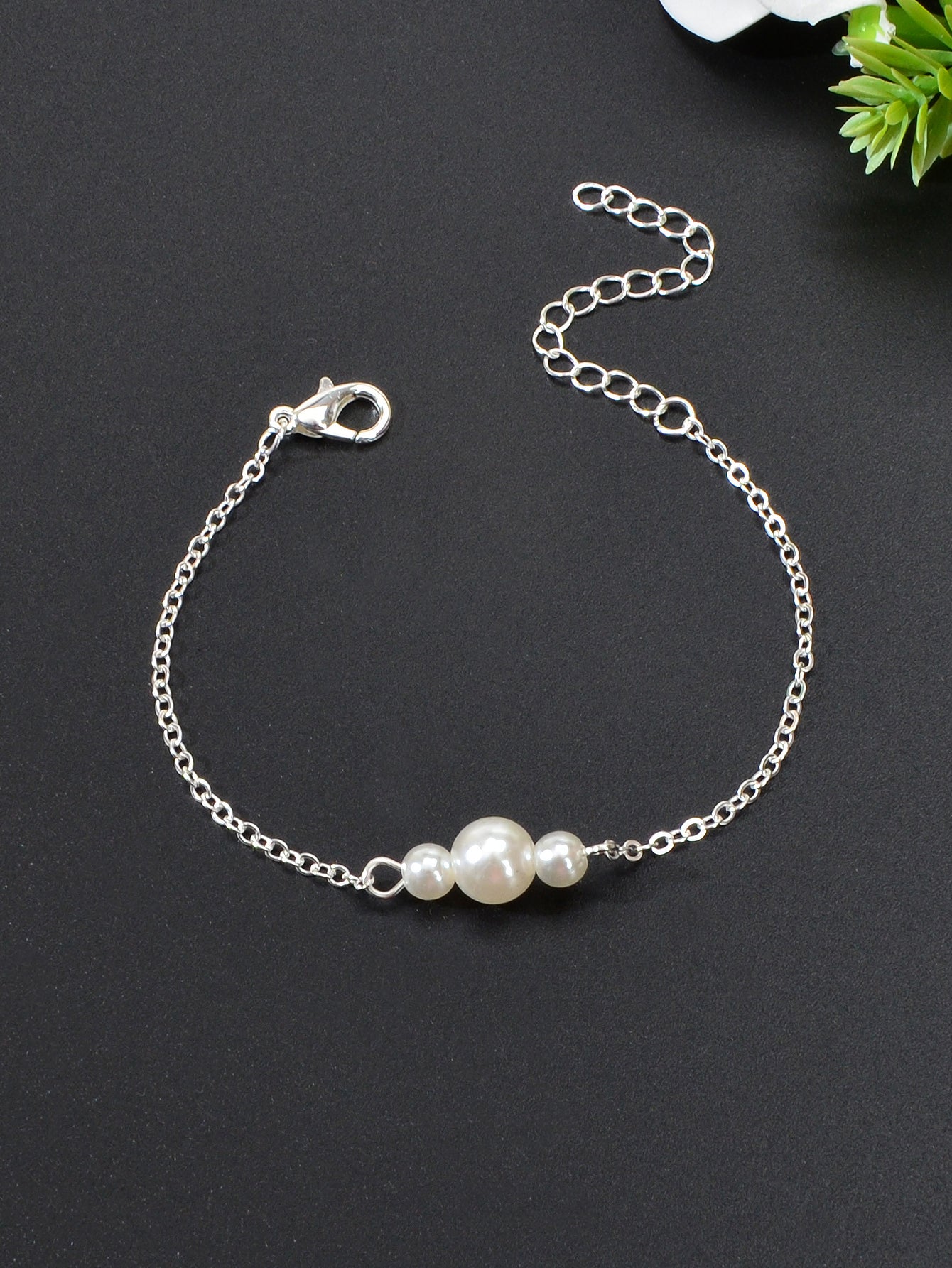 Pearl Adorned Minimalist Chain Bracelet - Elegant Simplicity for Every Occasion