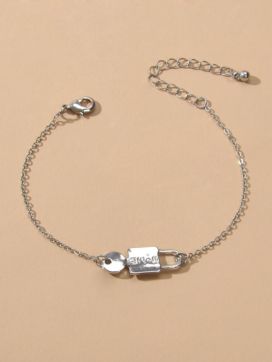 Elegant Women Accessories Minimalist Silver Chain Key Lock Charm Women Bracelet