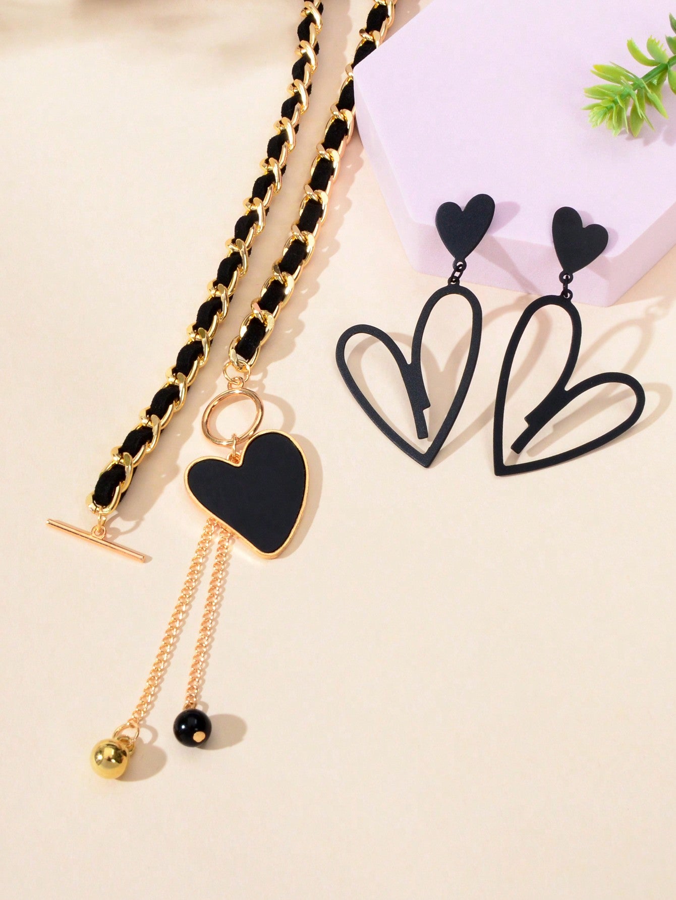 Timeless Elegance Black Heart Pendant Necklace Earrings Classic Jewellery Set