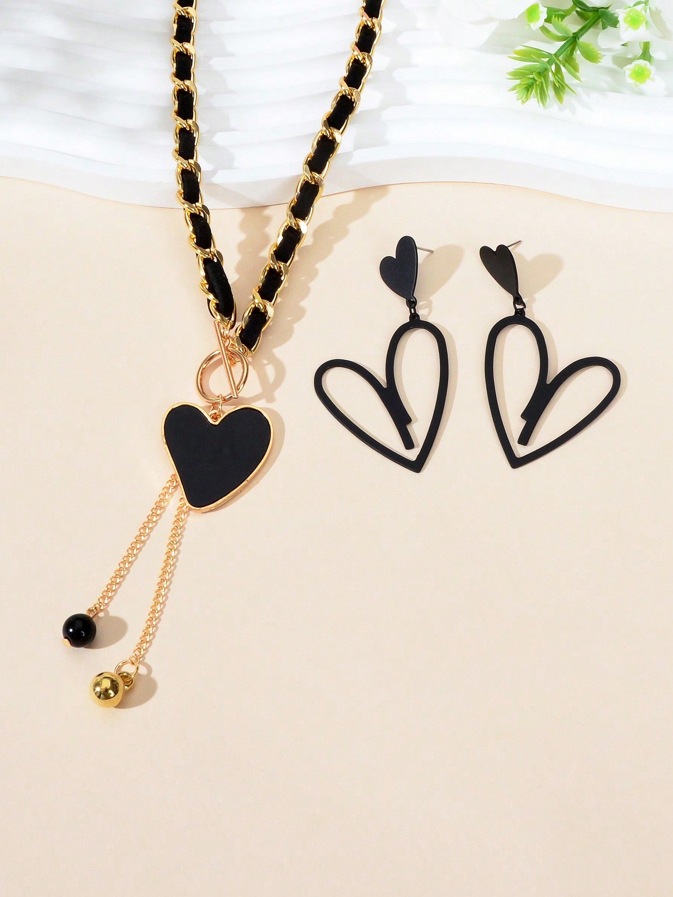 Timeless Elegance Black Heart Pendant Necklace Earrings Classic Jewellery Set