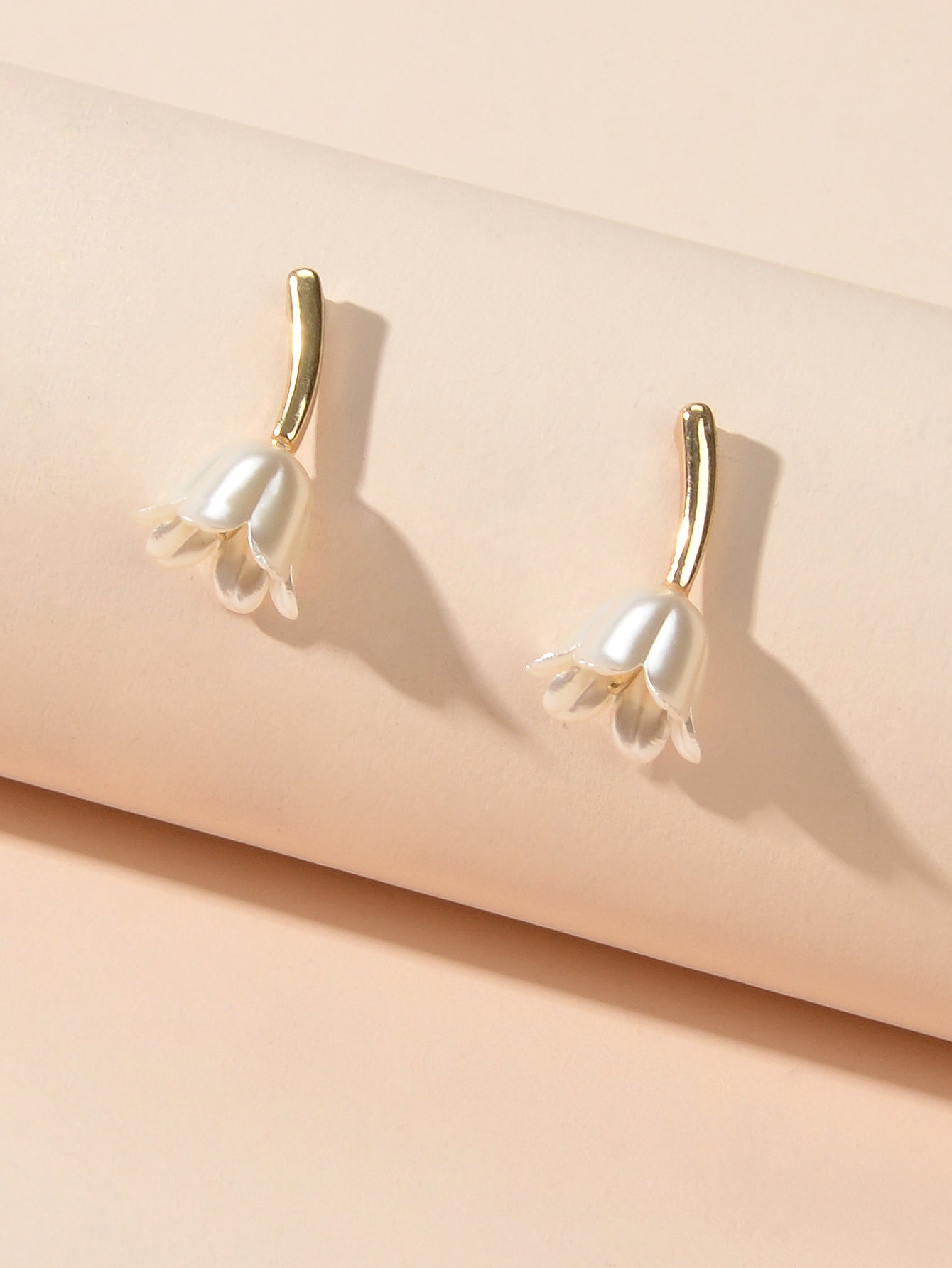 Perfect Engagement Jewellery Metal Pearl Flower Tulip Stud Earrings Accessories