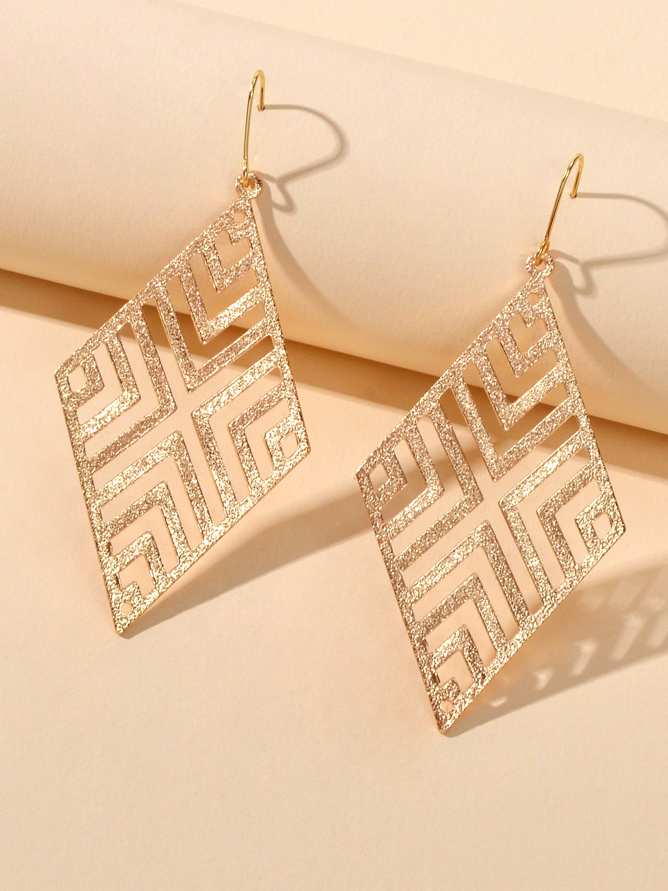 Hollow out Geometric Rhombus Drop Earrings Chic Ear Hook Boutique Jewellery