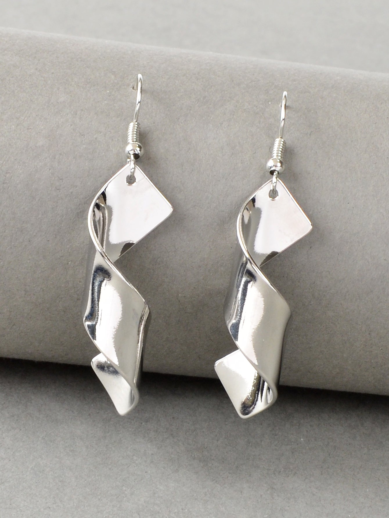 Punk Style Women Accessories Silver Geometric Spiral Dangle Statement Earrings