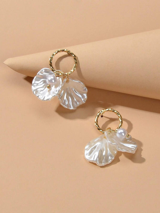 Awesome Pearl Decor Shell Shape Stud Gold Ocean Earrings Women Party Decoration