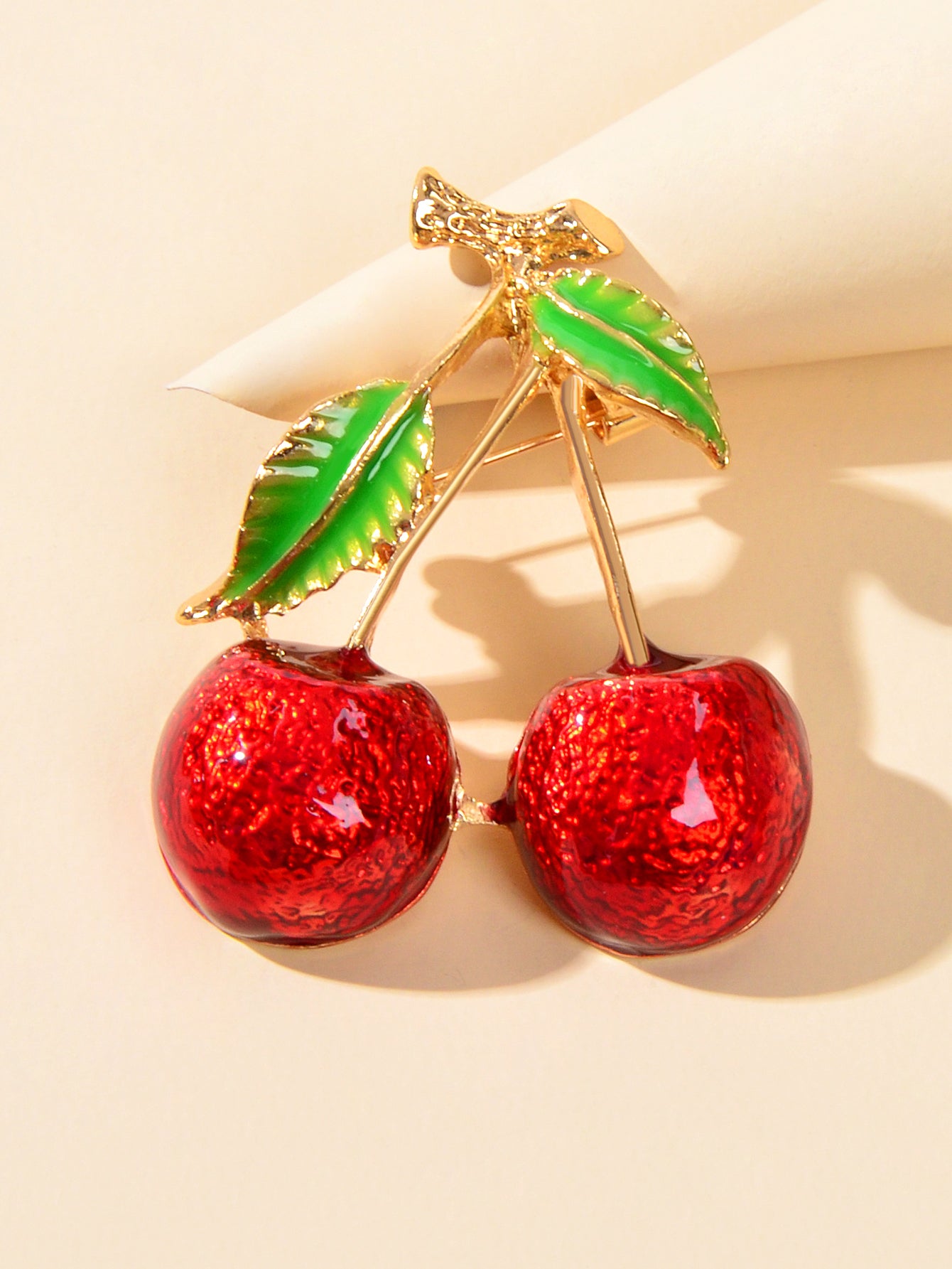 Attractive Red Enamel Twin Cherries Brooch Pin Fruit Jewelry Clothing Acccessory