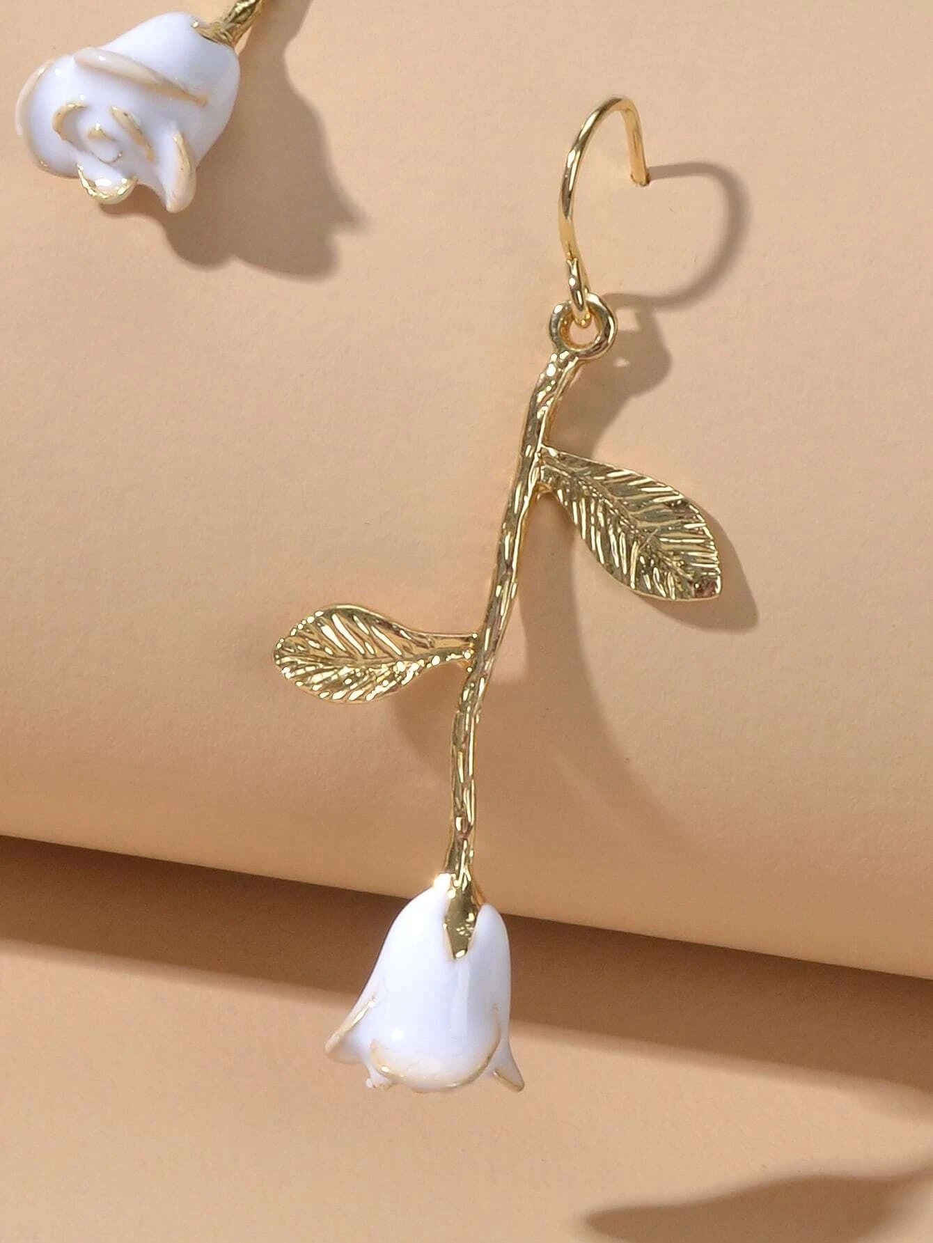 Textured Jewellery White Enamel Flower Gold Drop Earrings Fashion Accessories