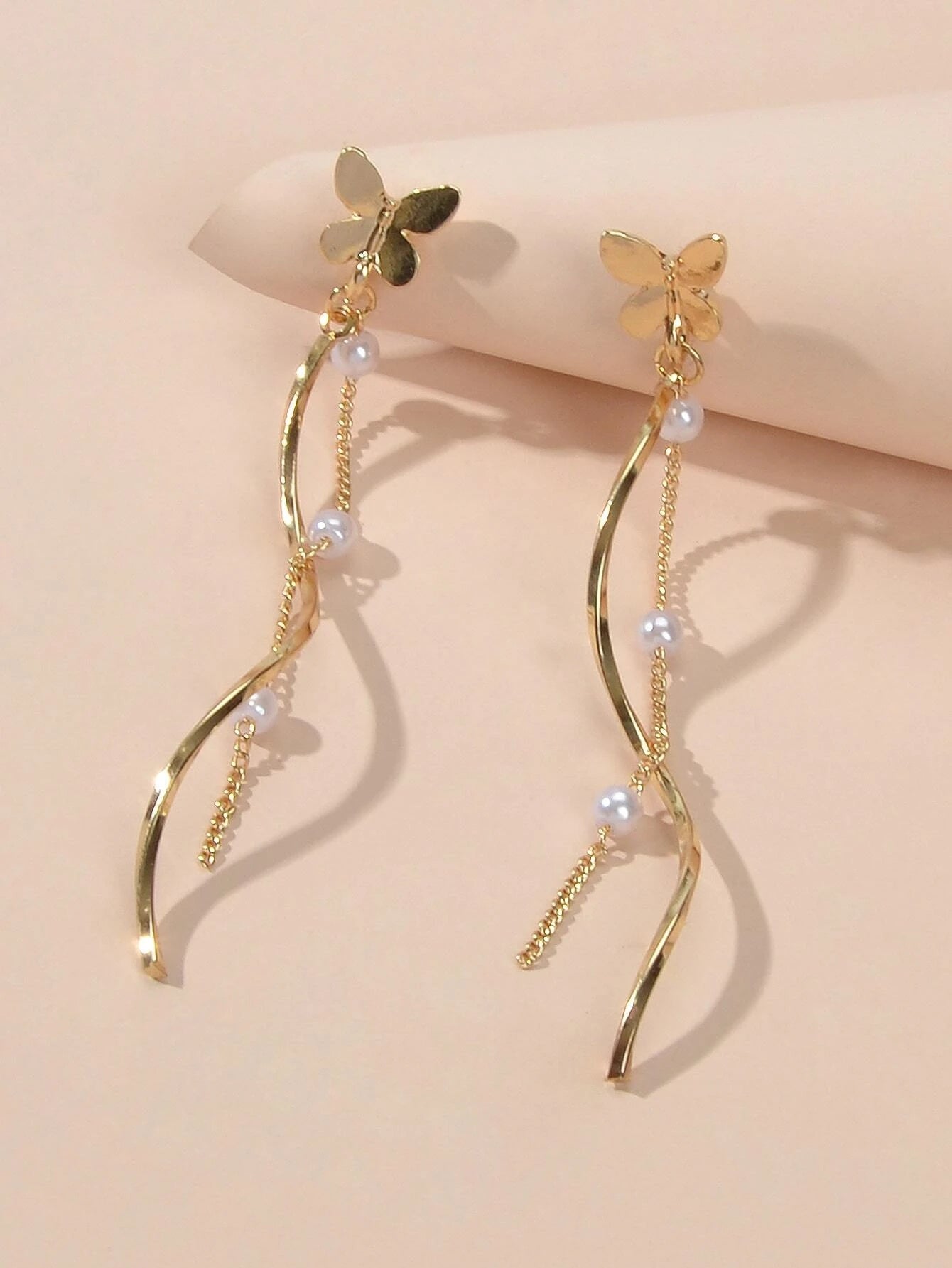 Fashion Pearl Decor Long Gold Chain Butterfly Geometric Dangle Women Earrings