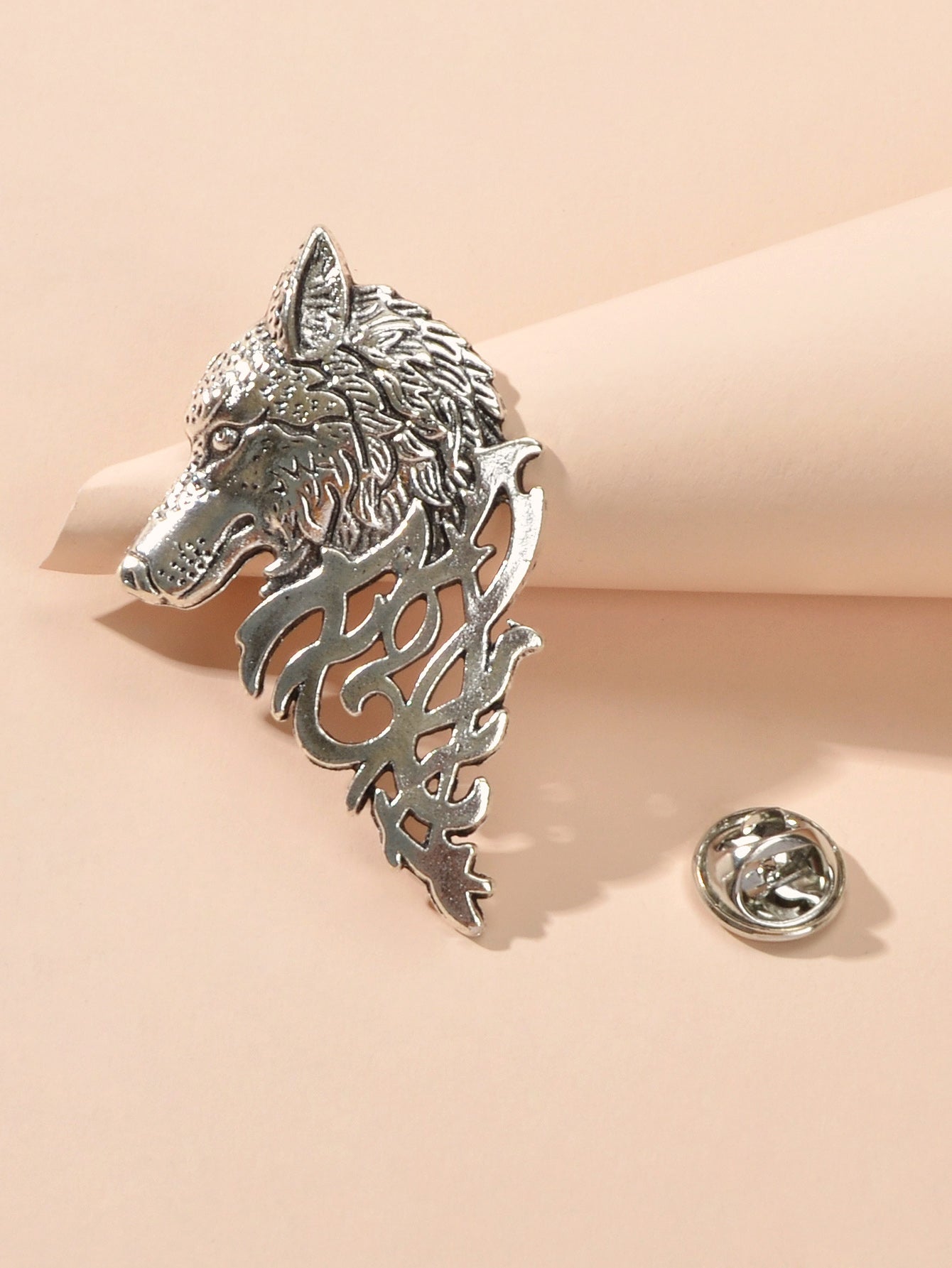 Vintage Punk Antique Silver Carved Wolf Head Pin Lapel Brooch Badge Accessories