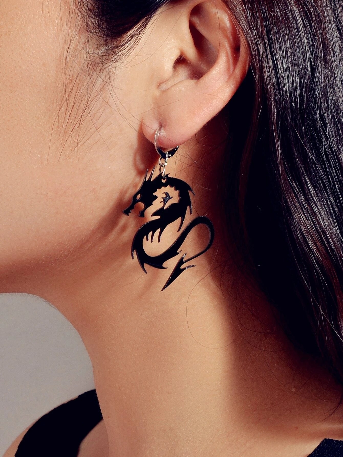 2pairs Hiphop Jewellery Acrylic Black Gold Dragon Drop Earrings Punk Accessories